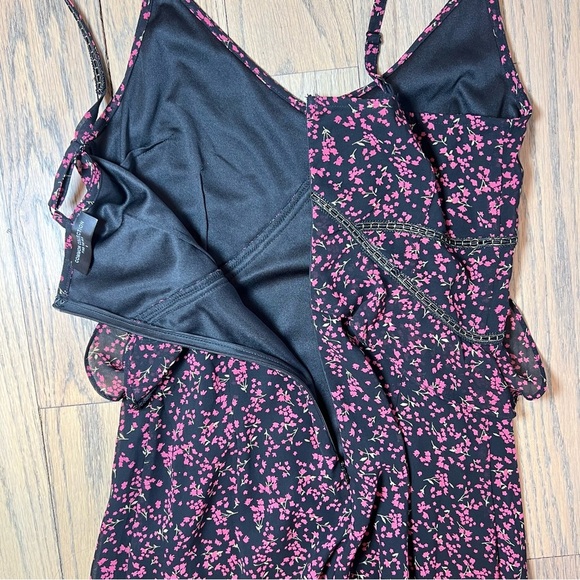 Common Collection Floral Forest Berry Maxi Dress with Flutter Detail Size Small - Picture 11 of 16